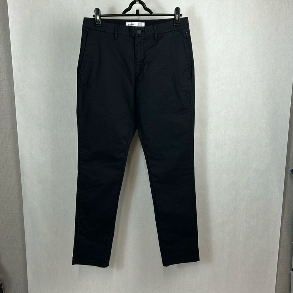 Old Navy 32 x 30 Ultimate Slim Navy Slacks Pants